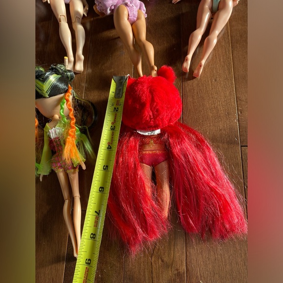 Assorted dolls. LOL, Rainbow High, nanana surprise and pixie. - Picture 9 of 9